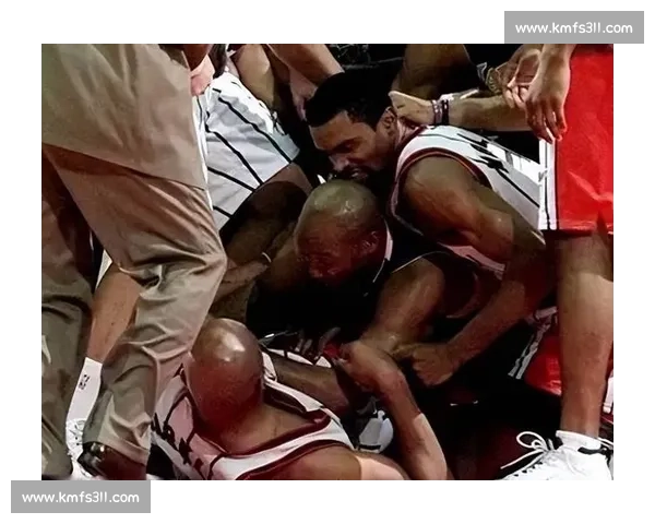 拳击赛场上的血腥对决：历史上最残忍的拳击比赛及其背后的故事